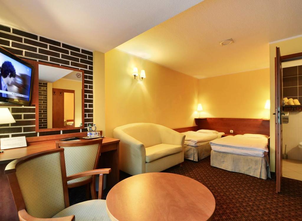 Hotel Astra Tajemniczy Ogrod ポズナン エクステリア 写真